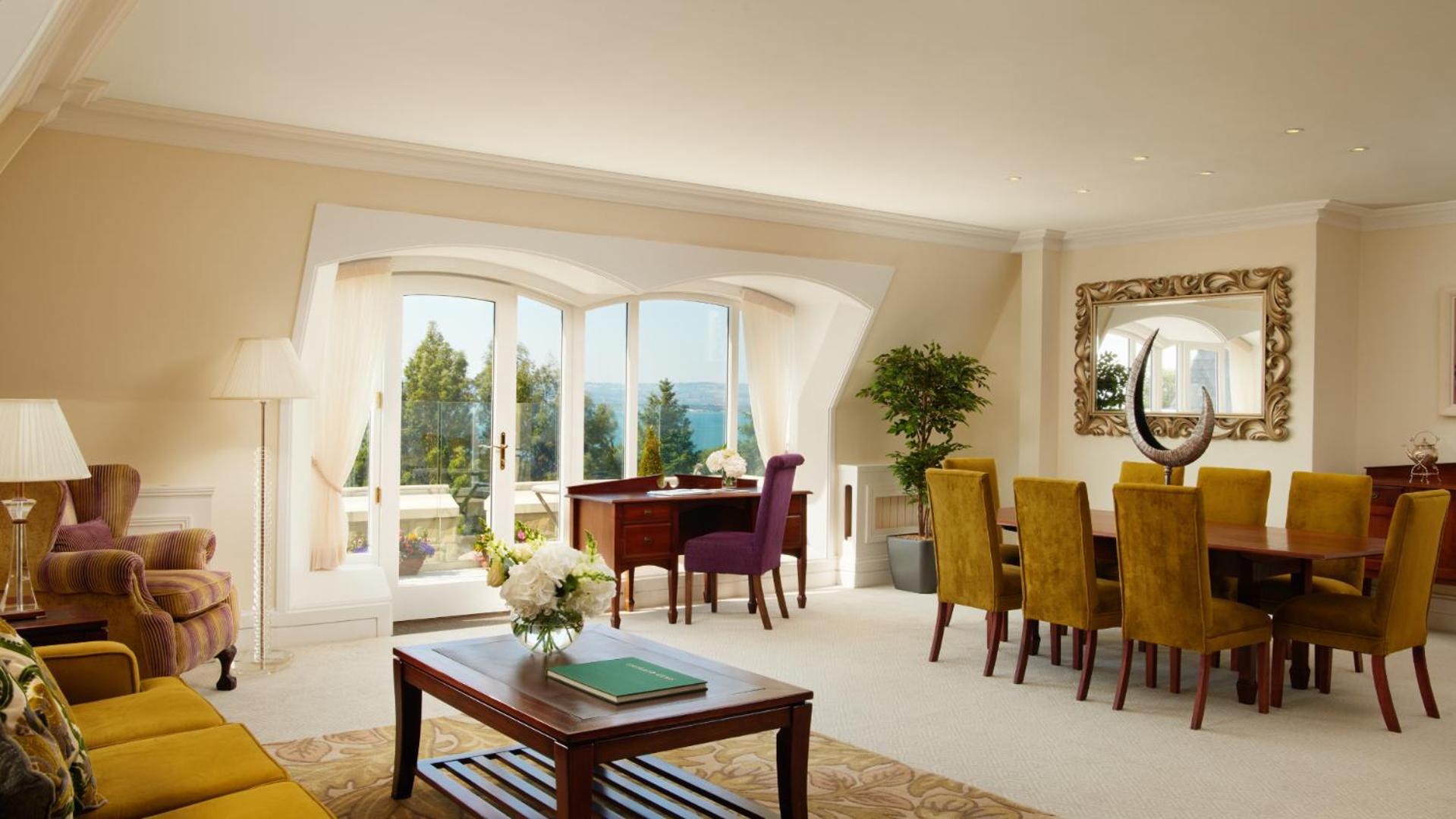 The Culloden Estate And Spa Holywood  Ngoại thất bức ảnh Interior of a typical apartment