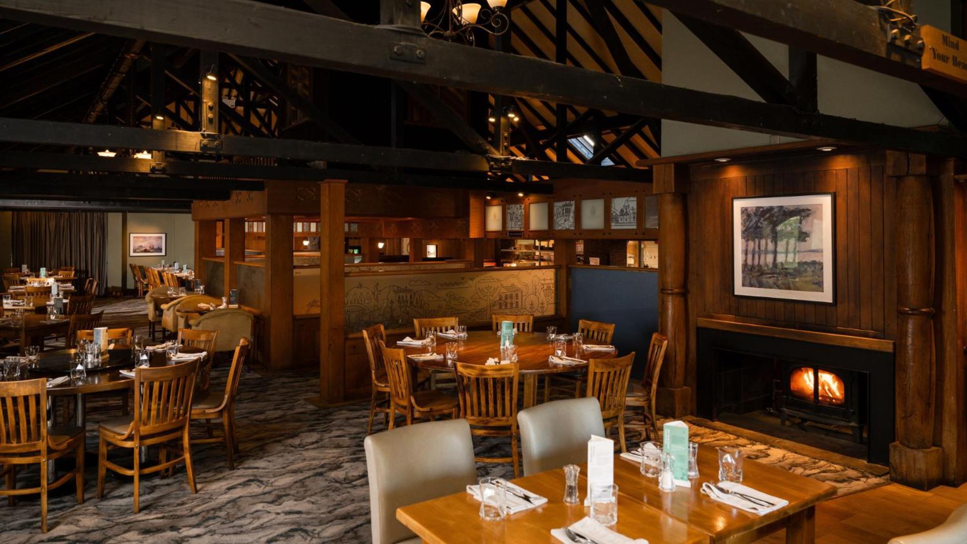 The Culloden Estate And Spa Holywood  Ngoại thất bức ảnh The restaurant at the Inn at the Opera House
